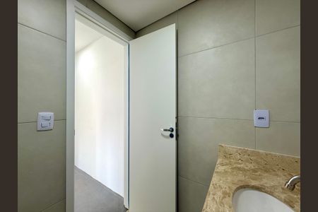 Apartamento à venda com 61m², 2 quartos e 1 vaga Apartamento à venda com 61m², 2 quartos e 1 vagaBanheiro