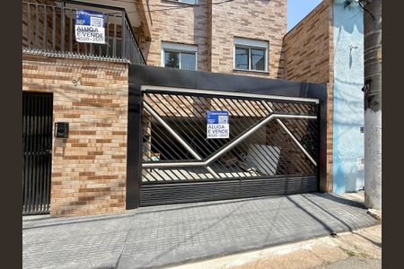 Apartamento à venda com 56m², 2 quartos e 1 vaga Apartamento à venda com 56m², 2 quartos e 1 vagaFachada