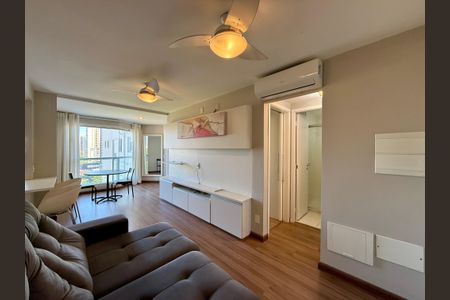 Sala de apartamento para alugar com 1 quarto, 47m² em Campo Belo, São Paulo