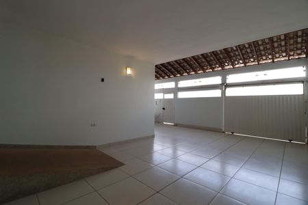 Casa para alugar com 230m², 3 quartos e 3 vagasGaragem