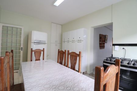 Casa para alugar com 230m², 3 quartos e 3 vagasCozinha