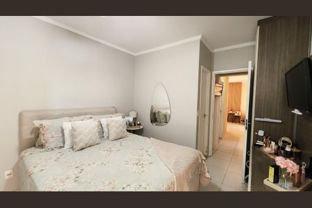 Apartamento à venda com 83m², 3 quartos e 2 vagas Apartamento à venda com 83m², 3 quartos e 2 vagasQuarto Suíte