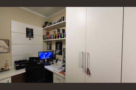 Apartamento à venda com 83m², 3 quartos e 2 vagas Apartamento à venda com 83m², 3 quartos e 2 vagasQuarto 2