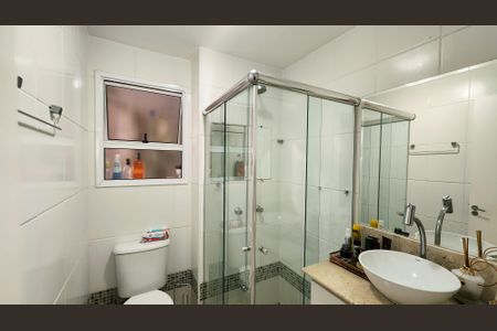 Apartamento à venda com 83m², 3 quartos e 2 vagas Apartamento à venda com 83m², 3 quartos e 2 vagasBanheiro