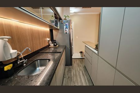 Apartamento à venda com 83m², 3 quartos e 2 vagas Apartamento à venda com 83m², 3 quartos e 2 vagasCozinha