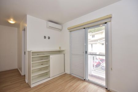 Casa de condomínio à venda com 200m², 4 quartos e 2 vagasSuíte 1