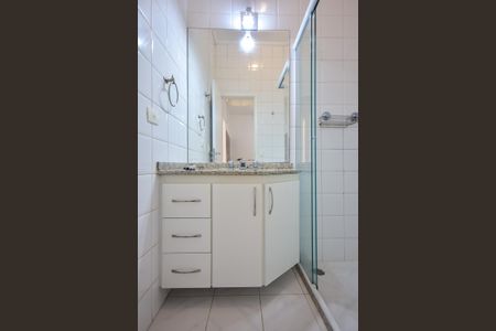 Casa de condomínio à venda com 200m², 4 quartos e 2 vagasBanheiro