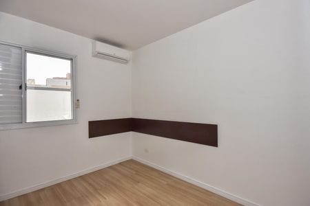 Casa de condomínio à venda com 200m², 4 quartos e 2 vagasQuarto 1