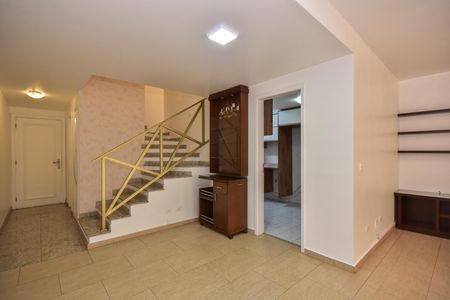 Sala de Jantar de casa de condomínio para alugar com 4 quartos, 200m² em Jardim Ampliacao, São Paulo