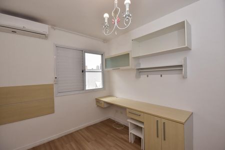 Casa de condomínio à venda com 200m², 4 quartos e 2 vagasQuarto 2