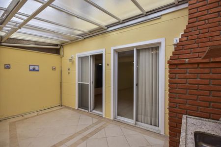 Churrasqueira de casa de condomínio para alugar com 4 quartos, 200m² em Jardim Ampliacao, São Paulo