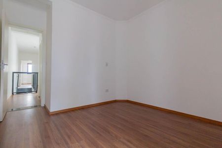 Casa à venda com 130m², 3 quartos e 2 vagas Casa à venda com 130m², 3 quartos e 2 vagasQuarto 2