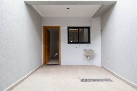 Casa à venda com 130m², 3 quartos e 2 vagas Casa à venda com 130m², 3 quartos e 2 vagasQuintal e Área de Serviço