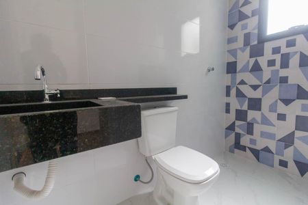 Casa à venda com 130m², 3 quartos e 2 vagas Casa à venda com 130m², 3 quartos e 2 vagasBanheiro 2