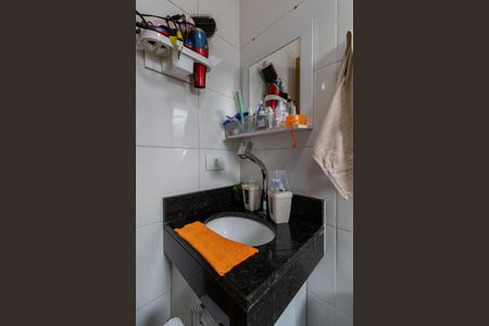 Casa de condomínio para alugar com 80m², 2 quartos e 1 vaga Casa de condomínio para alugar com 80m², 2 quartos e 1 vagaBanheiro Suíte 2