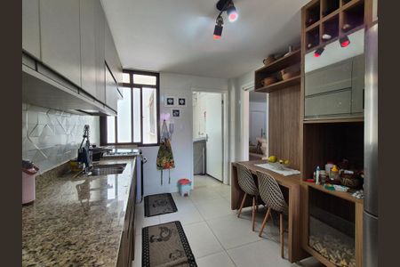 Apartamento à venda com 172m², 3 quartos e 3 vagasCozinha