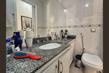 Apartamento à venda com 172m², 3 quartos e 3 vagasBanheiro da Suíte