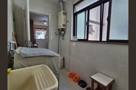 Apartamento à venda com 172m², 3 quartos e 3 vagasÁrea de Serviço