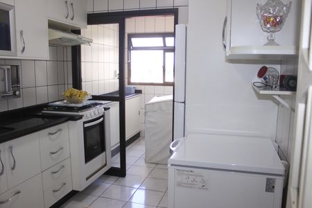 Apartamento à venda com 64m², 3 quartos e 1 vagaCozinha