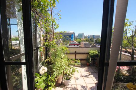 Vista da Sala de apartamento à venda com 3 quartos, 163m² em Partenon, Porto Alegre