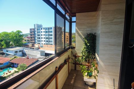 Apartamento à venda com 163m², 3 quartos e 2 vagas Apartamento à venda com 163m², 3 quartos e 2 vagasSacada da Suíte