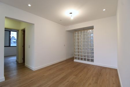 Sala de apartamento à venda com 3 quartos, 106m² em Indianópolis, São Paulo