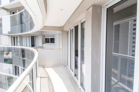 Varanda de apartamento para alugar com 1 quarto, 50m² em Melville Empresarial Ii, Barueri