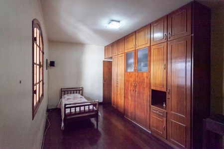 Casa à venda com 290m², 3 quartos e 3 vagas Casa à venda com 290m², 3 quartos e 3 vagasQuarto 1