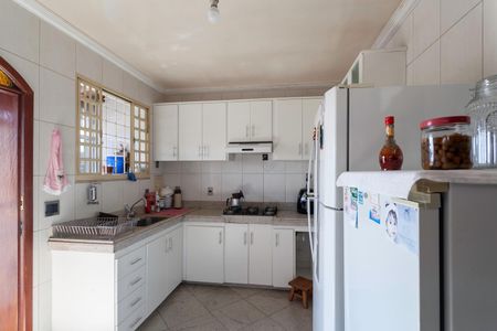 Casa à venda com 290m², 3 quartos e 3 vagas Casa à venda com 290m², 3 quartos e 3 vagasCozinha