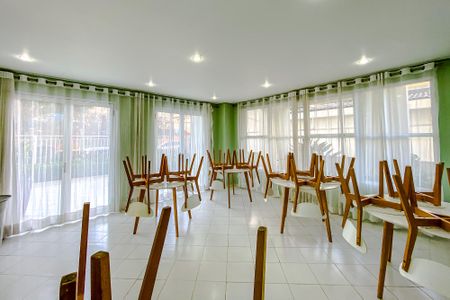 Apartamento para alugar com 50m², 2 quartos e 1 vagaÁrea comum - Salão de festas