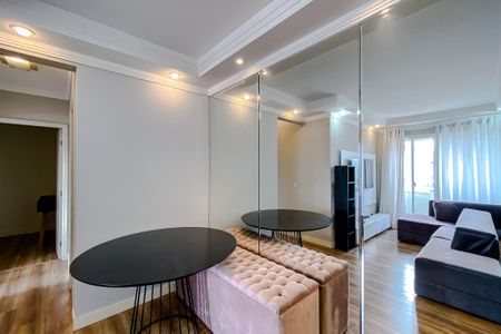 Apartamento para alugar com 50m², 2 quartos e 1 vaga Apartamento para alugar com 50m², 2 quartos e 1 vagaSala