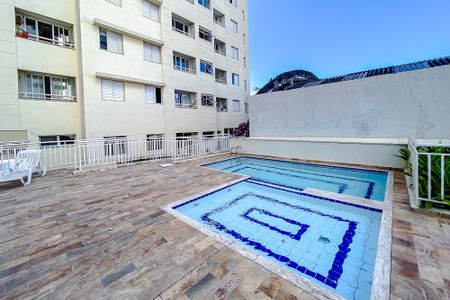 Apartamento para alugar com 50m², 2 quartos e 1 vagaÁrea comum - Piscina