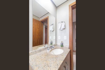 Apartamento à venda com 70m², 2 quartos e 2 vagasBanheiro Social