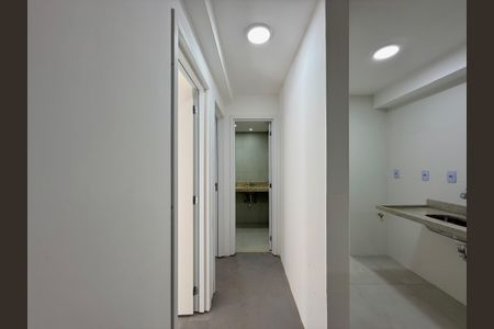 Apartamento à venda com 69m², 2 quartos e sem vaga Apartamento à venda com 69m², 2 quartos e sem vagaCorredor Quartos