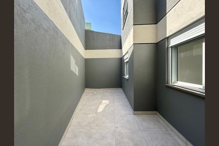 Apartamento à venda com 69m², 2 quartos e sem vaga Apartamento à venda com 69m², 2 quartos e sem vagaVaranda