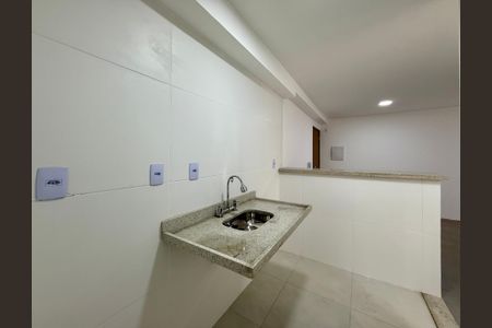 Apartamento à venda com 69m², 2 quartos e sem vaga Apartamento à venda com 69m², 2 quartos e sem vagaCozinha