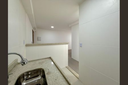 Apartamento à venda com 69m², 2 quartos e sem vaga Apartamento à venda com 69m², 2 quartos e sem vagaCozinha