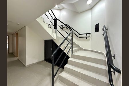 Apartamento à venda com 69m², 2 quartos e sem vaga Apartamento à venda com 69m², 2 quartos e sem vagaHall Social