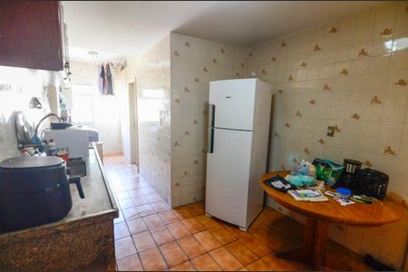 Apartamento à venda com 90m², 3 quartos e 2 vagasCozinha