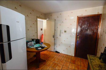Apartamento à venda com 90m², 3 quartos e 2 vagasCozinha