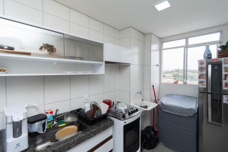 Apartamento à venda com 86m², 2 quartos e 1 vaga Apartamento à venda com 86m², 2 quartos e 1 vagaCozinha e Área de Serviço