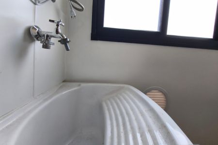 Apartamento para alugar com 42m², 2 quartos e 1 vaga Apartamento para alugar com 42m², 2 quartos e 1 vagaÁrea de Serviço