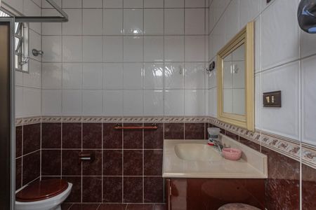 Casa à venda com 125m², 3 quartos e 2 vagasBanheiro da Suíte