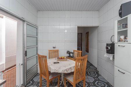 Casa à venda com 125m², 3 quartos e 2 vagasCozinha