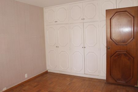 Apartamento à venda com 248m², 3 quartos e 3 vagasQuarto 2