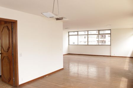 Sala de apartamento à venda com 3 quartos, 248m² em Santa Cecilia, São Paulo