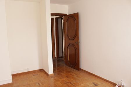 Apartamento à venda com 248m², 3 quartos e 3 vagasQuarto 3