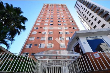 Apartamento para alugar com 55m², 2 quartos e 1 vaga Apartamento para alugar com 55m², 2 quartos e 1 vagaFachada