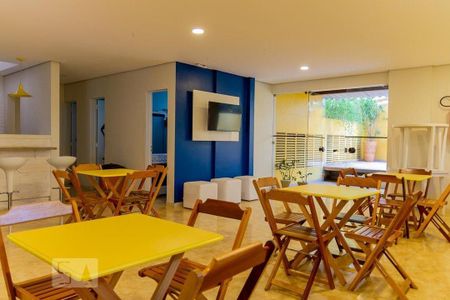 Apartamento para alugar com 55m², 2 quartos e 1 vaga Apartamento para alugar com 55m², 2 quartos e 1 vagaÁrea comum - Salão de festas