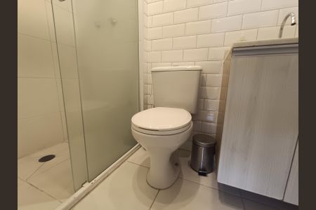Apartamento para alugar com 53m², 2 quartos e 2 vagas Apartamento para alugar com 53m², 2 quartos e 2 vagasBanheiro da Suíte